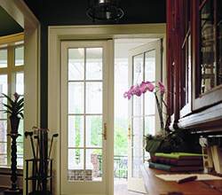 Andersen Windows & Doors 400 Series Frenchwood® Hinged Patio Door / Front Door, Wood with a Vinyl Exterior, Interior Color: White, Inswing, Heights: 6’8″, 6’11” and 8′